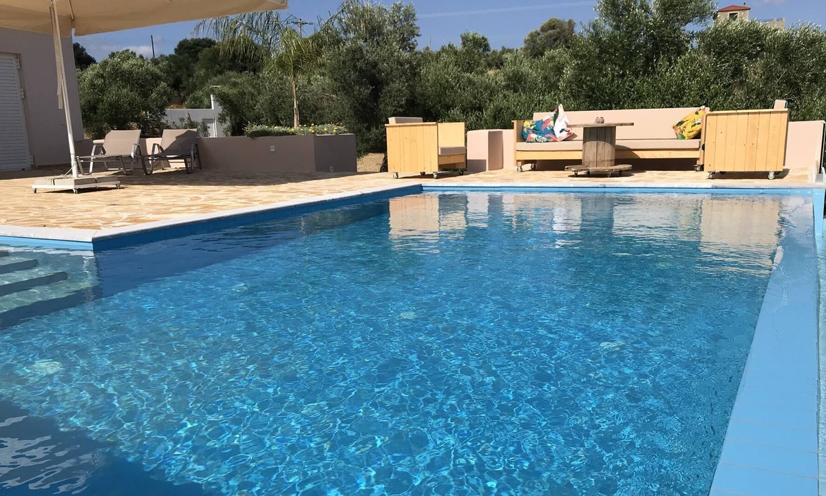 Pylos-Nestoras Villa | Luxurious Villa in Kamaria Peloponnese with Swimming Pool