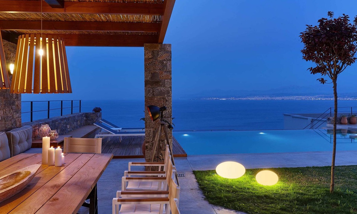 Palaiokastro Villa | Luxurious Villa with Infinity Pool and Hammam