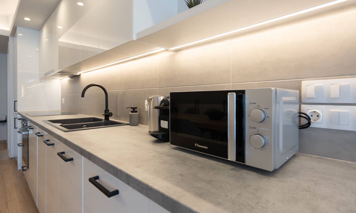 Piraeus Apartment | Luxury Apartment near Floisvos Marina