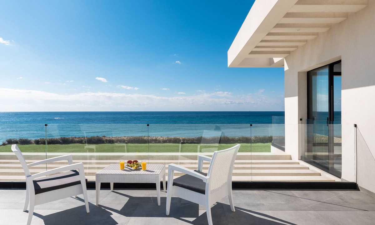 Chalikounas Villa | Luxury Seafront Villa Afroditi w/Private Beach and Direct Access , Heated pool