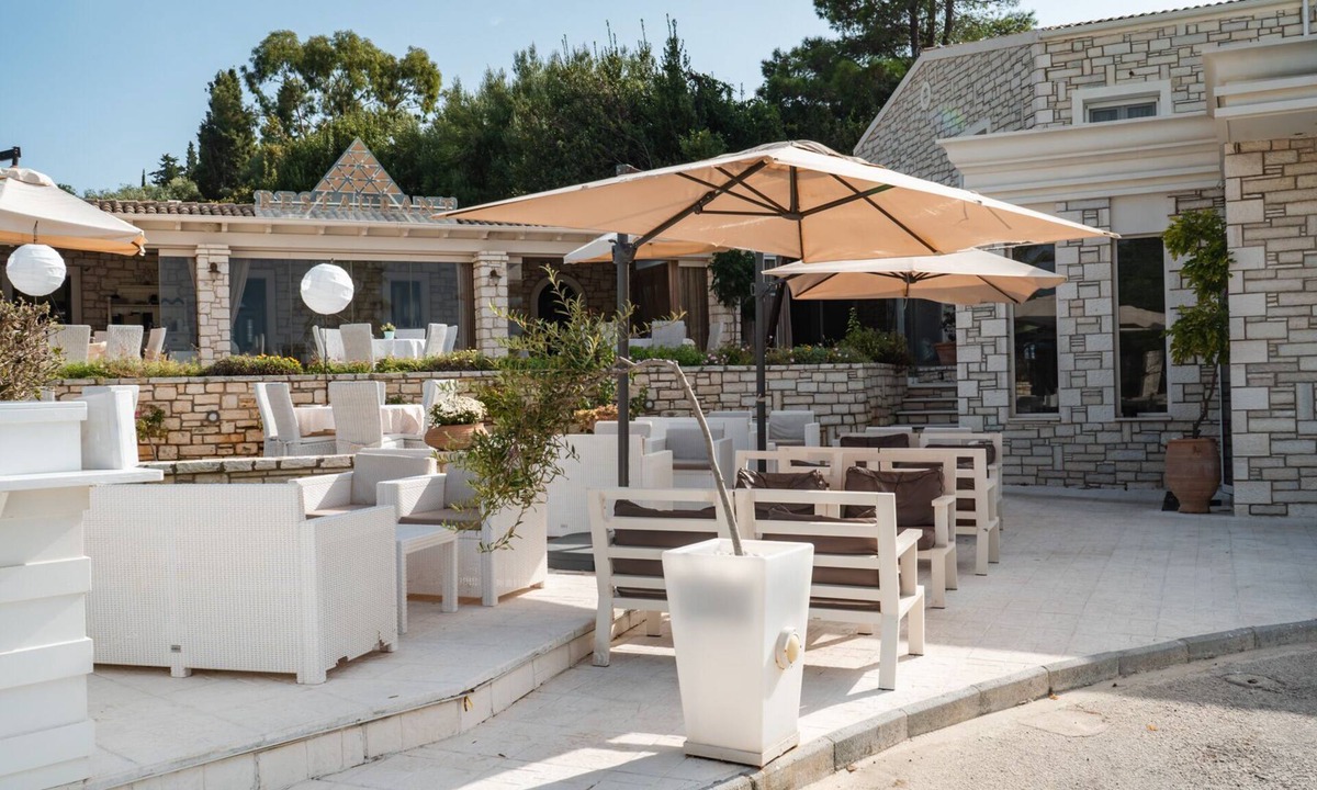 Agnos Villa | Luxury Villa Hera - Beachfront