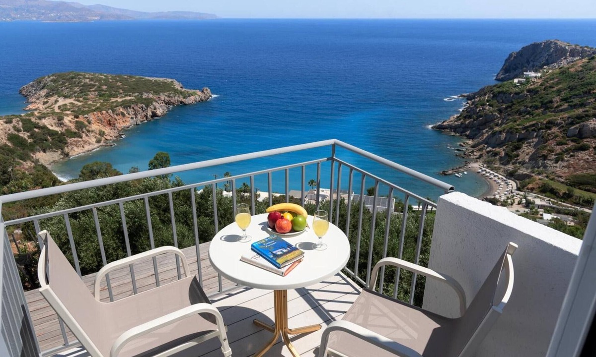 Istron Apartment | Maisonette (split-level apartment) with sea view, Wi-Fi, and air conditioning
