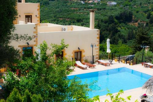 Makronas Apartment | Maria Villas