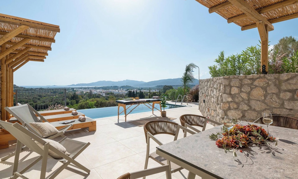 Archangelos Villa | Massari Hills Luxury Living - Villa Fuga
