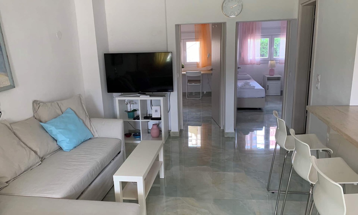Nea Fokaia Condo | Modern family-sized condo near the beach