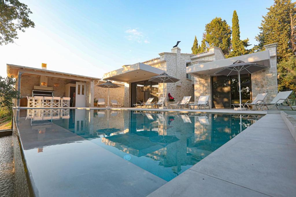 Kontokali Villa | My Mediterranean Luxury Villa with Swimming Pool
