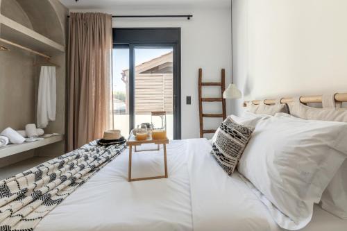 Kokkini Chani House | Nikole cottage house by the sea