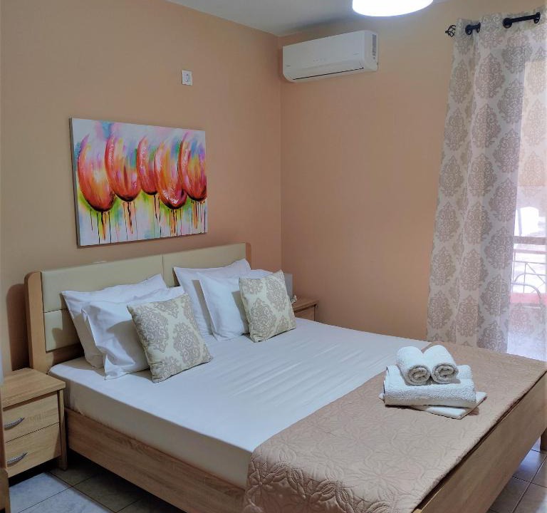 Nidri Apartment | Nini's House 1 Nydri - 100m from beach NYDRI TOWN CENTER