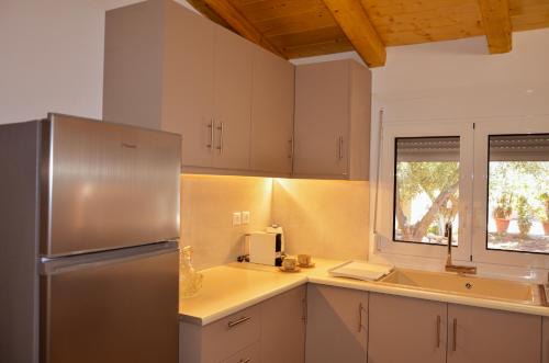 Aegina Town Apartment | Olive House