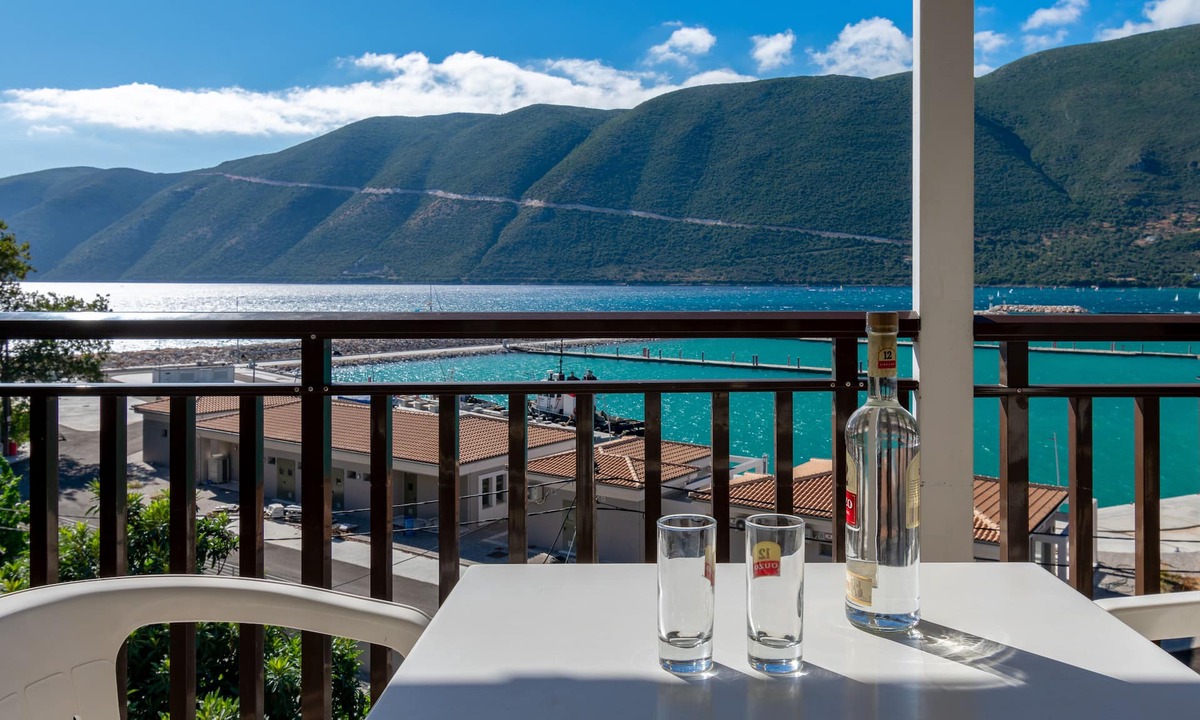 Vassiliki House | Pension Holidays