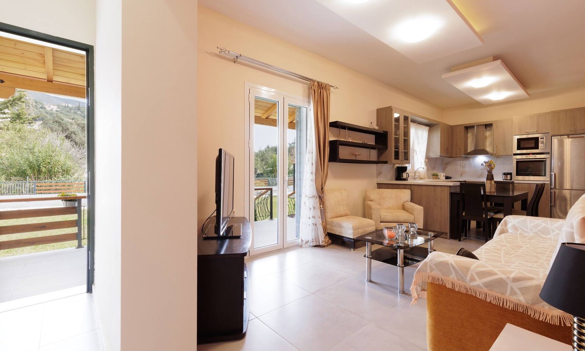 Ipsos House | Planet Villas at Ipsos by Konnect, Shared BBQ & Garden