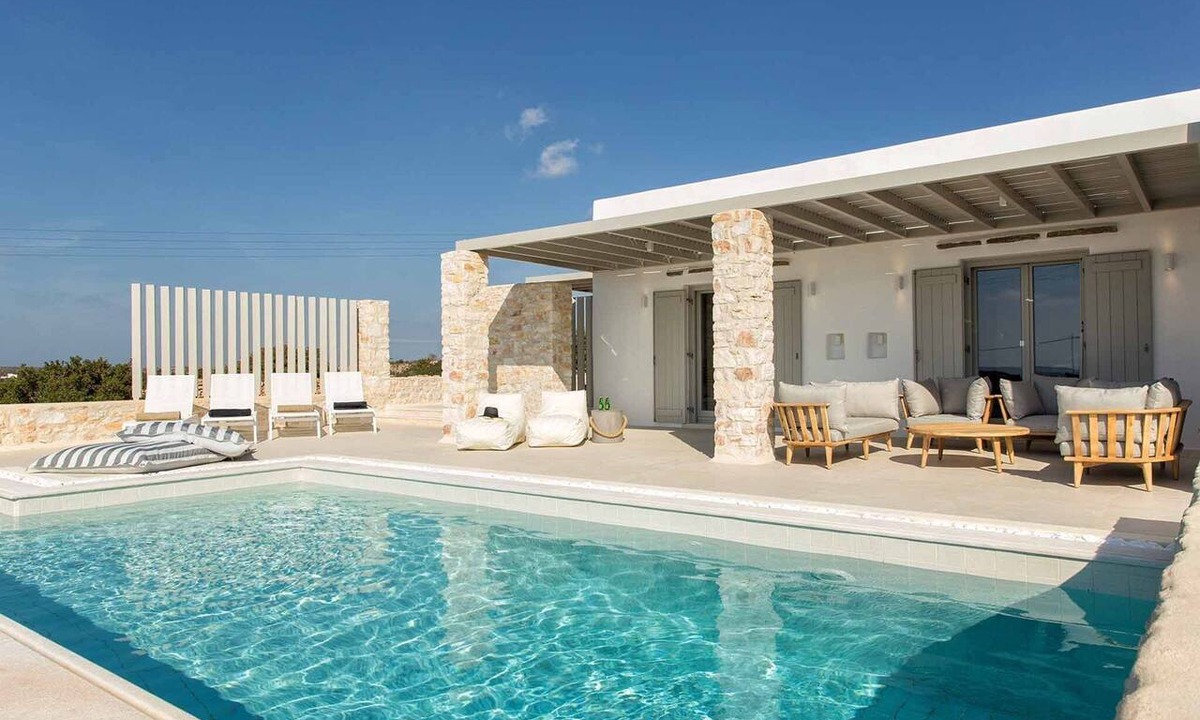 Paros Villa | Platinum Paros Villa | 5 Bedroom Villa | Private Swimming Pool & Stunning Sea