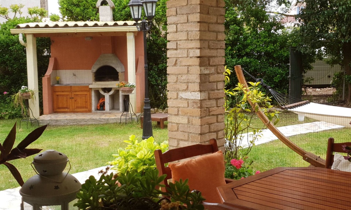 Dassia House | Private Two Floor House 3 min walk from Dassia Beach