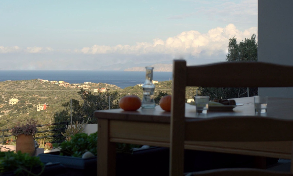 Agios Nikolaos Apartment | Quiet family apartment just outside agios nikolaos