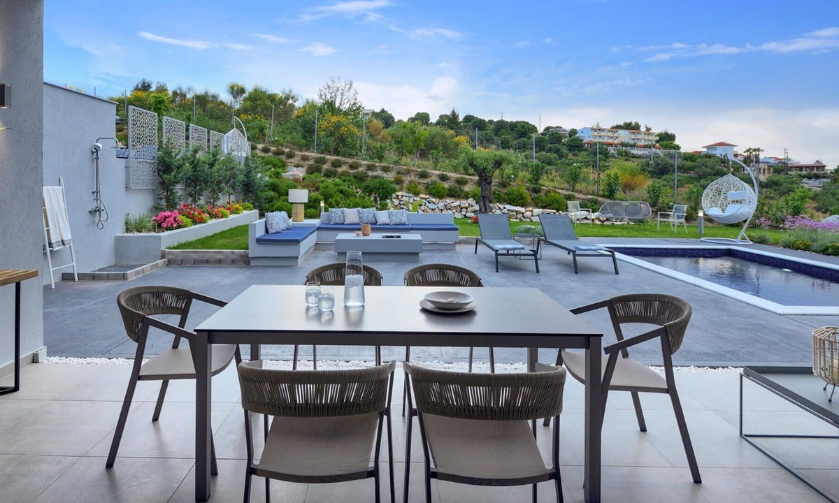 Kassandra Villa | R 1030 Superior 2 Bedroom Villa -Soleadovillas