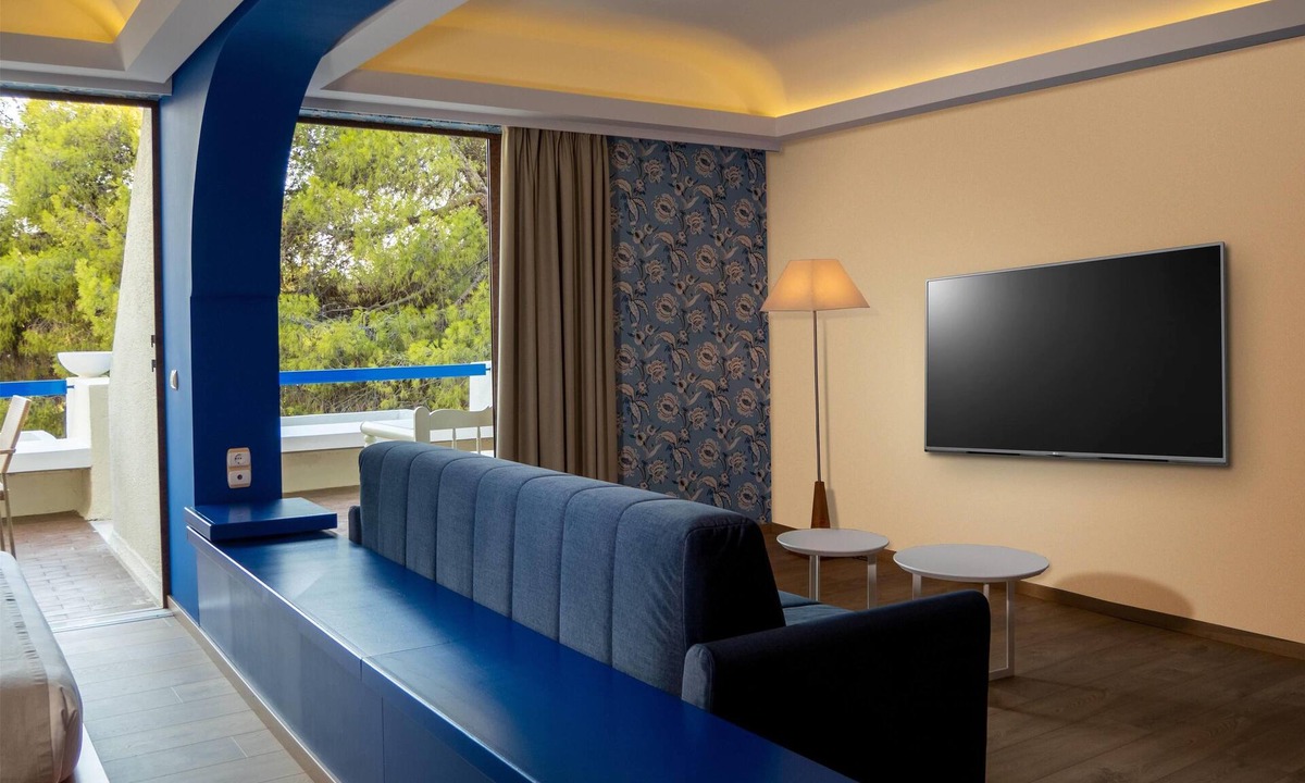 Loutraki-Agioi Theodoroi Hotel | Ramada by Wyndham Loutraki Poseidon Resort