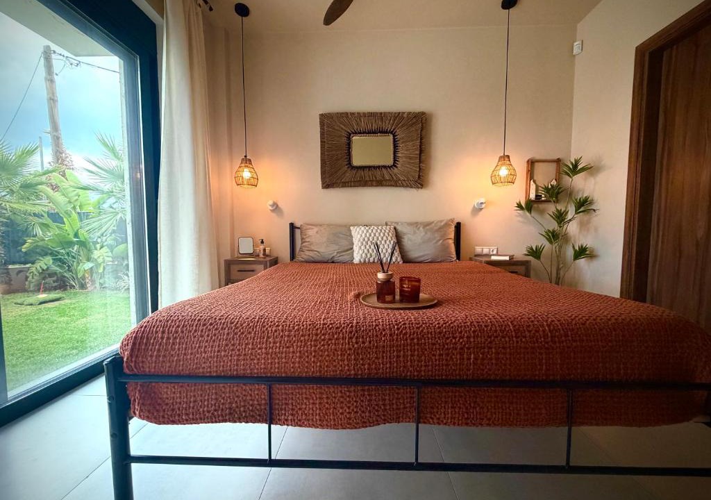 Kato Diminio Apartment | Rastoni Sea View Suite with shared pool