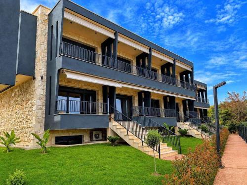 Nea Propontida Apartment | RCR The Stones