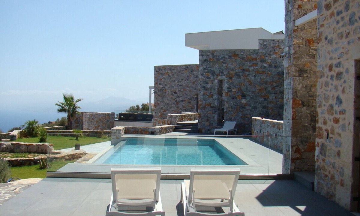 Kefalas House | Renovated old sheepfold, magnificent views over the Aegean Sea and shared swimming pool