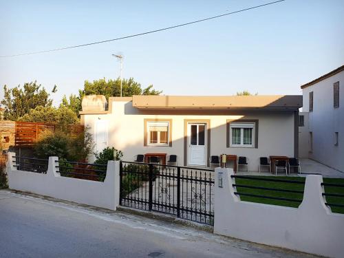 Varos Apartment | Repanidi Apartments