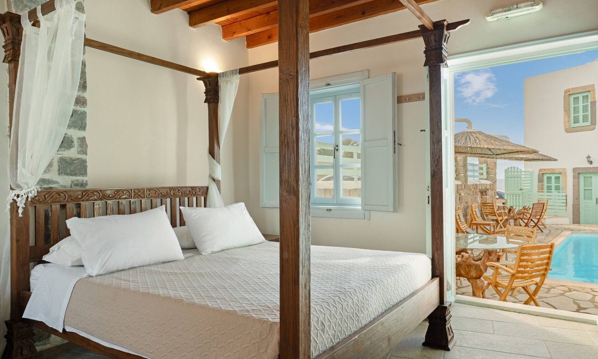Skala Apartment | Room 'Triple Pool View No 1' with Shared Pool, Wi-Fi and Air Conditioning