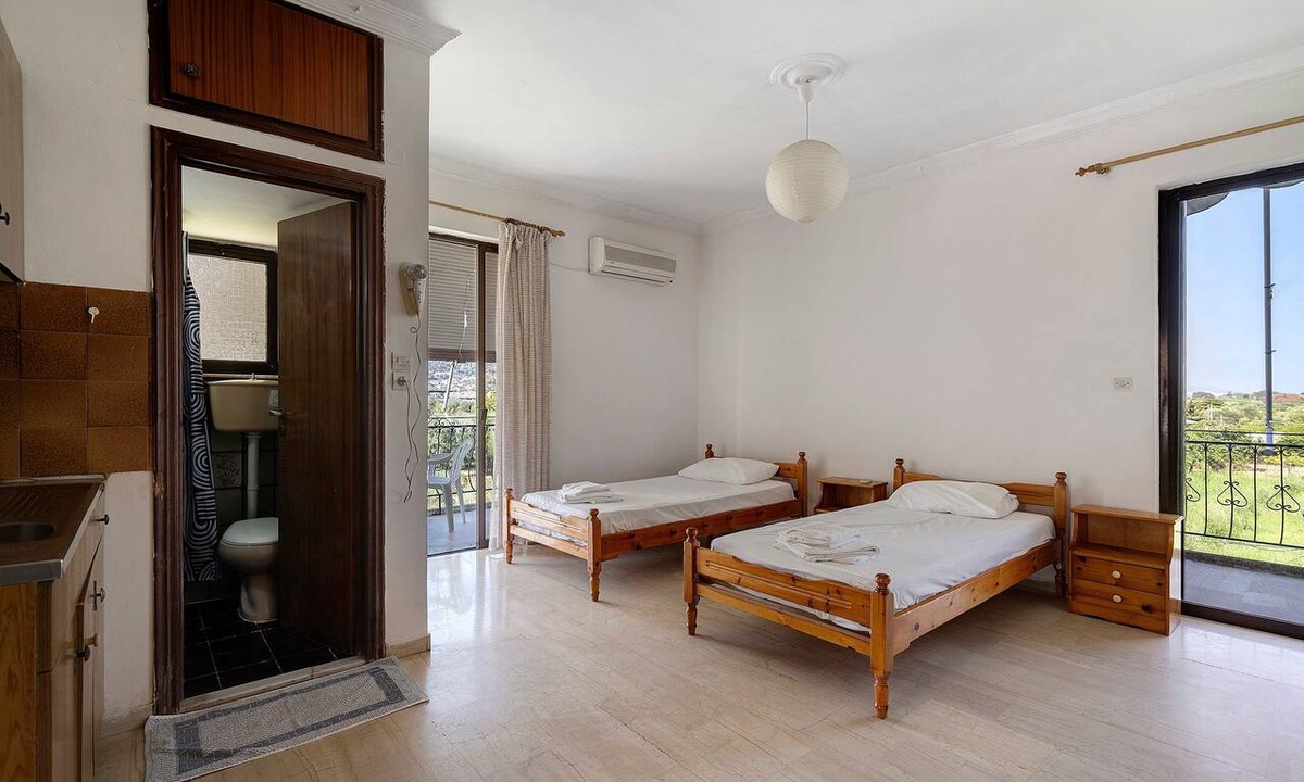 Nikolaiika Apartment | Rousetis Two-Bedroom Apt 202 - 200m from the Sea