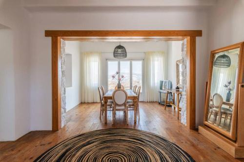 Paraga Villa | Ryakia villa, 5 min away from Super Paradise Beach