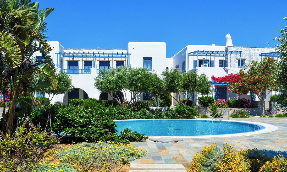 Molos Apartment | Sanders Paros Gardens - Warm 1-Bdr Apt w Balcony