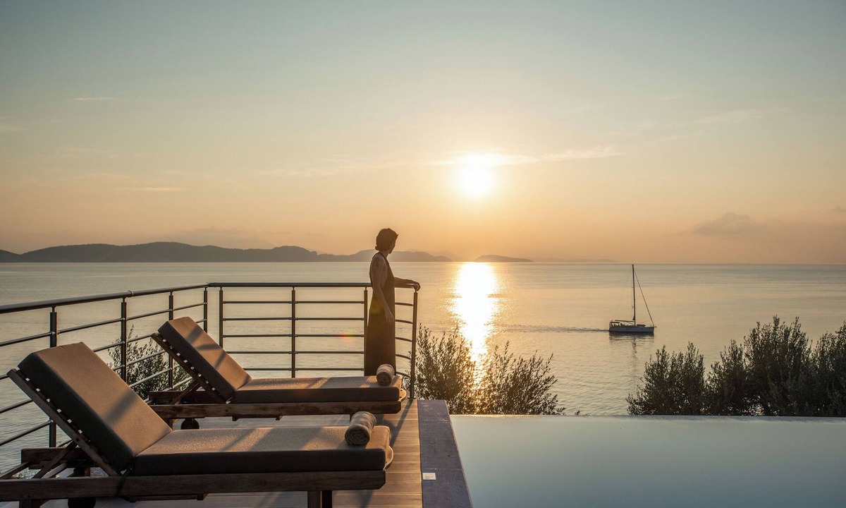 Evgiros Villa | Seafront Marine Villa: Seaside Elegance, 30m from the Shore