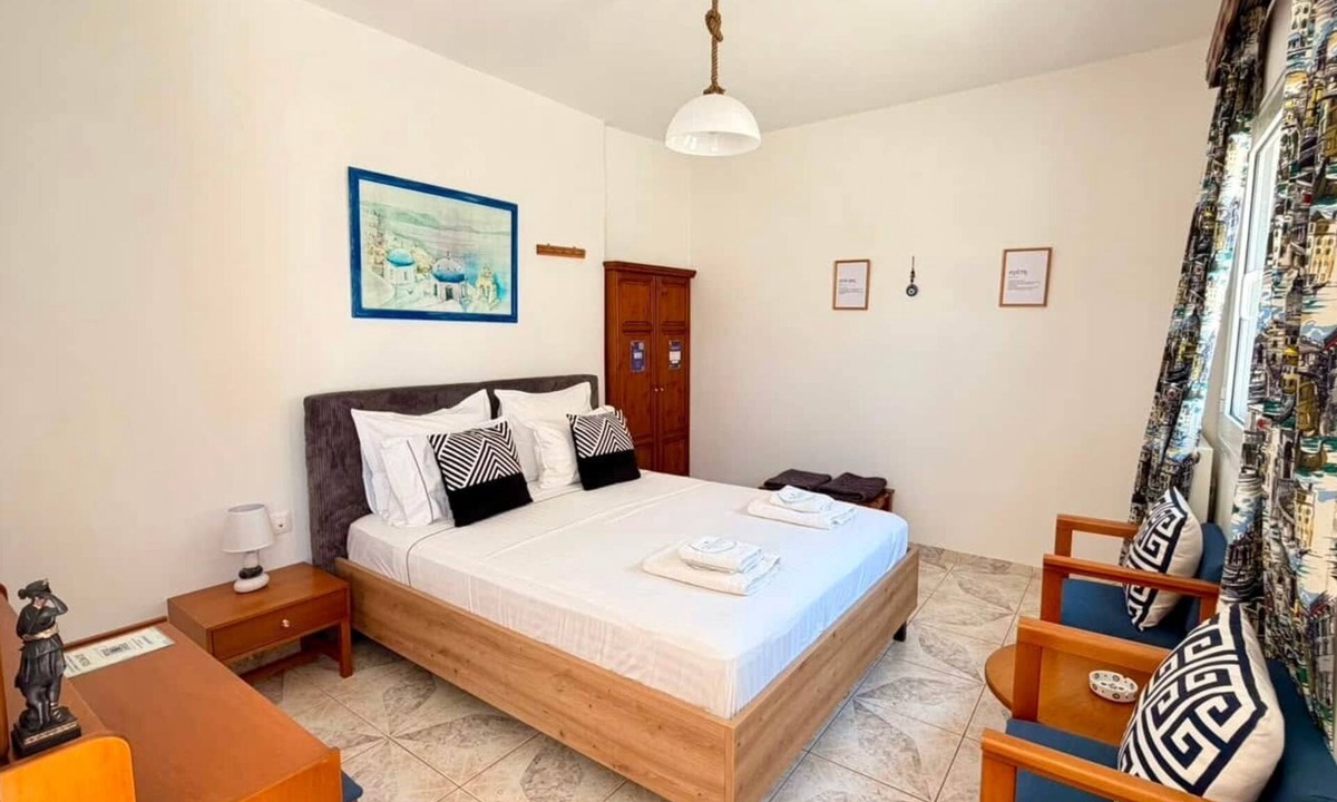 Avlakia Apartment | Seaside studio with private terrace