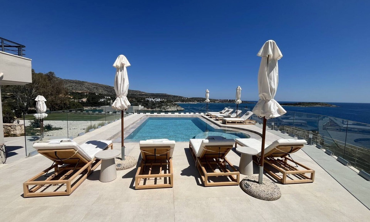 Marathi Villa | SeaWave Villa I with Heated Pool & Jacuzzi, By Hellocrete