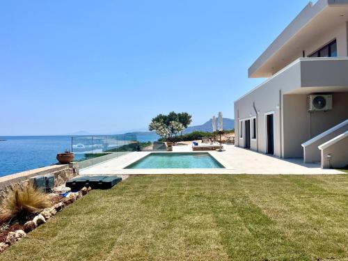 Marathi Villa | SeaWave Villas with Heated Pools, By Hellocrete