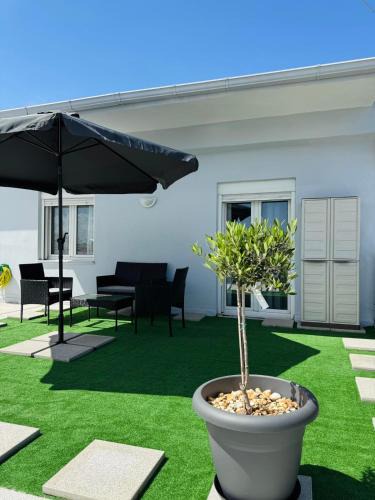 Thessaloniki Apartment | Seven Sky Urban Terrace with Free Private Parking !