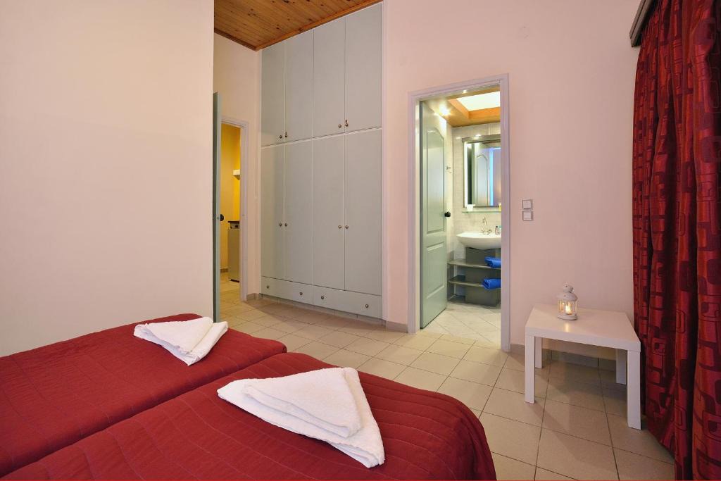Platanias Town Apartment | SHINE VERANDA PRIVE APTS 7PERSONS