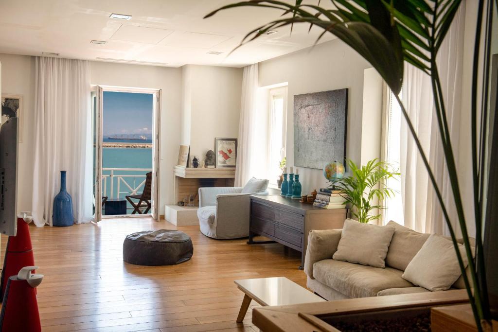 Chios Town Apartment | Sideratos Sea View City Apartment