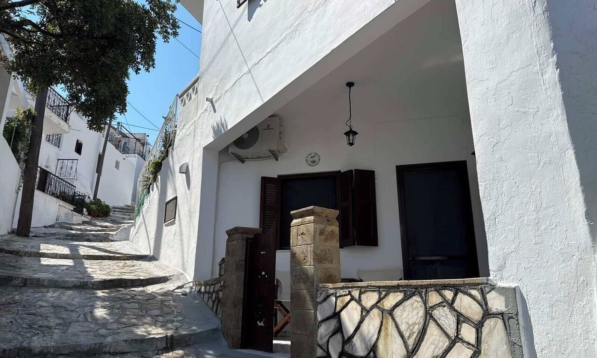 Skyros Town House | SimpleGreece Skyros comfortable accommodation, traditional settlement, 56 sq.m.