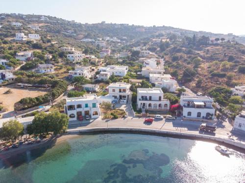 Gourna House | Siridaki Holiday home 3 bedroom by the beach