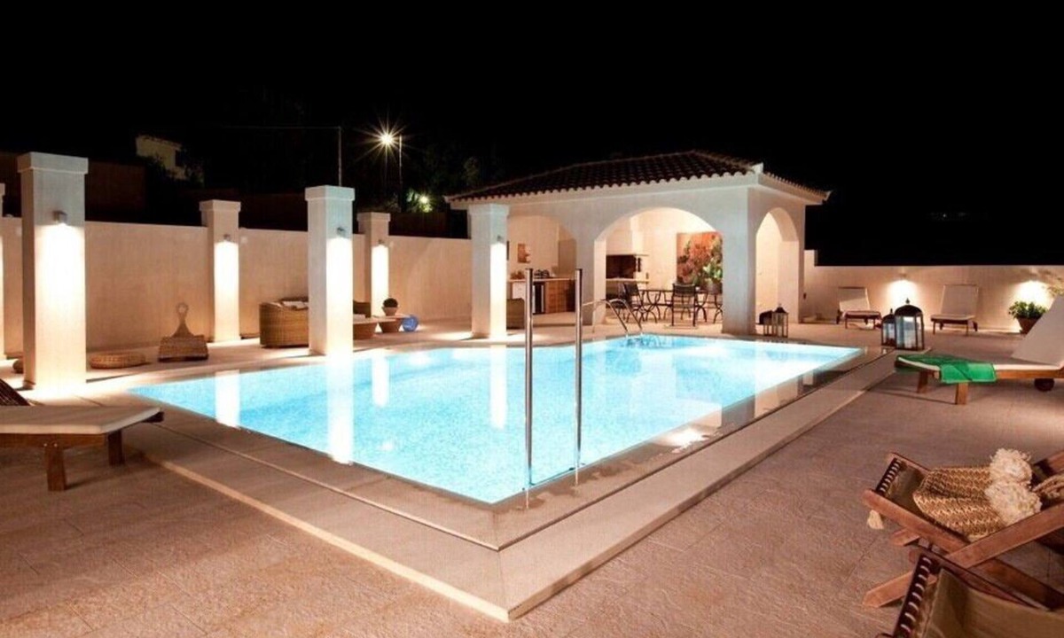 Skiathos Villa | Skiathos Repos Villas - Brand new luxurious villa in Ag. Paraskevi