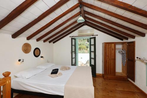 Stafylos Apartment | Skopelos Evergreen Apartments