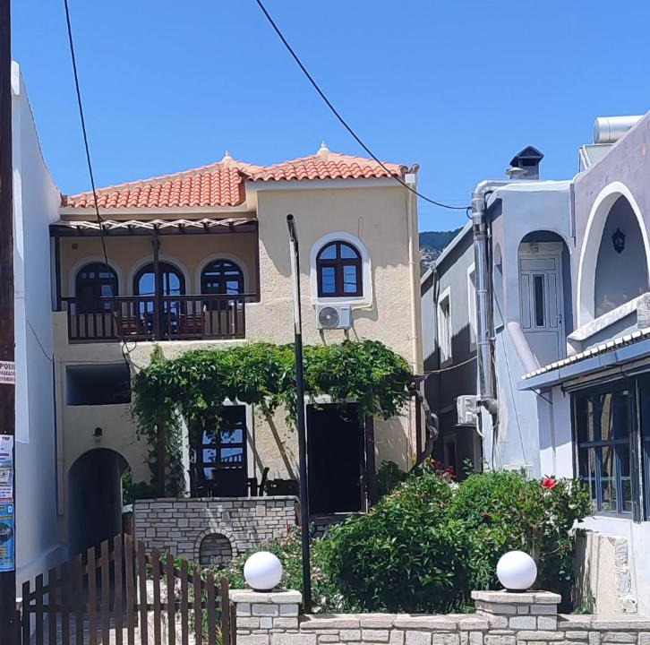 Kampos Marathokampou Apartment | Smaragda Hotel