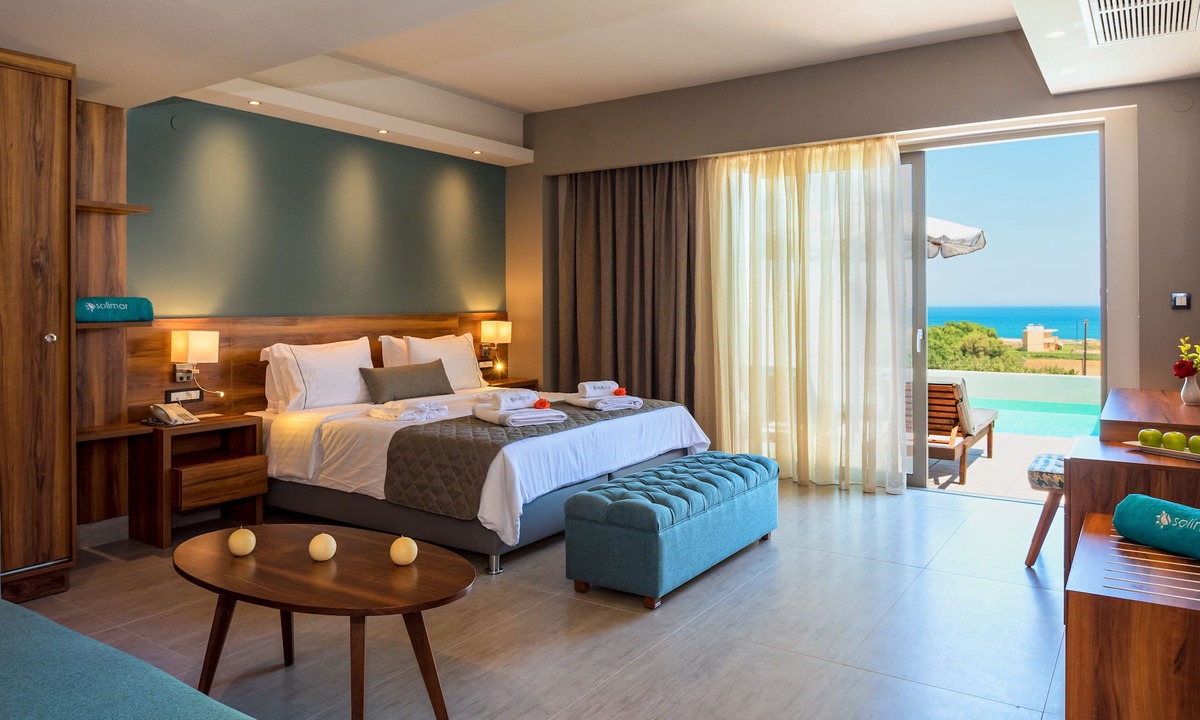 Pyrgos Psilonerou Hotel | Solimar Aquamarine Resort