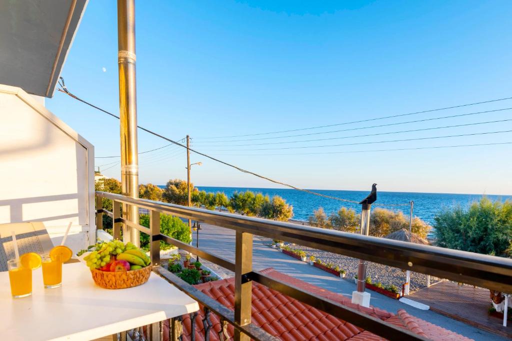 Myrtos Apartment | Soso's Apartments -Vacations Next to the Beach