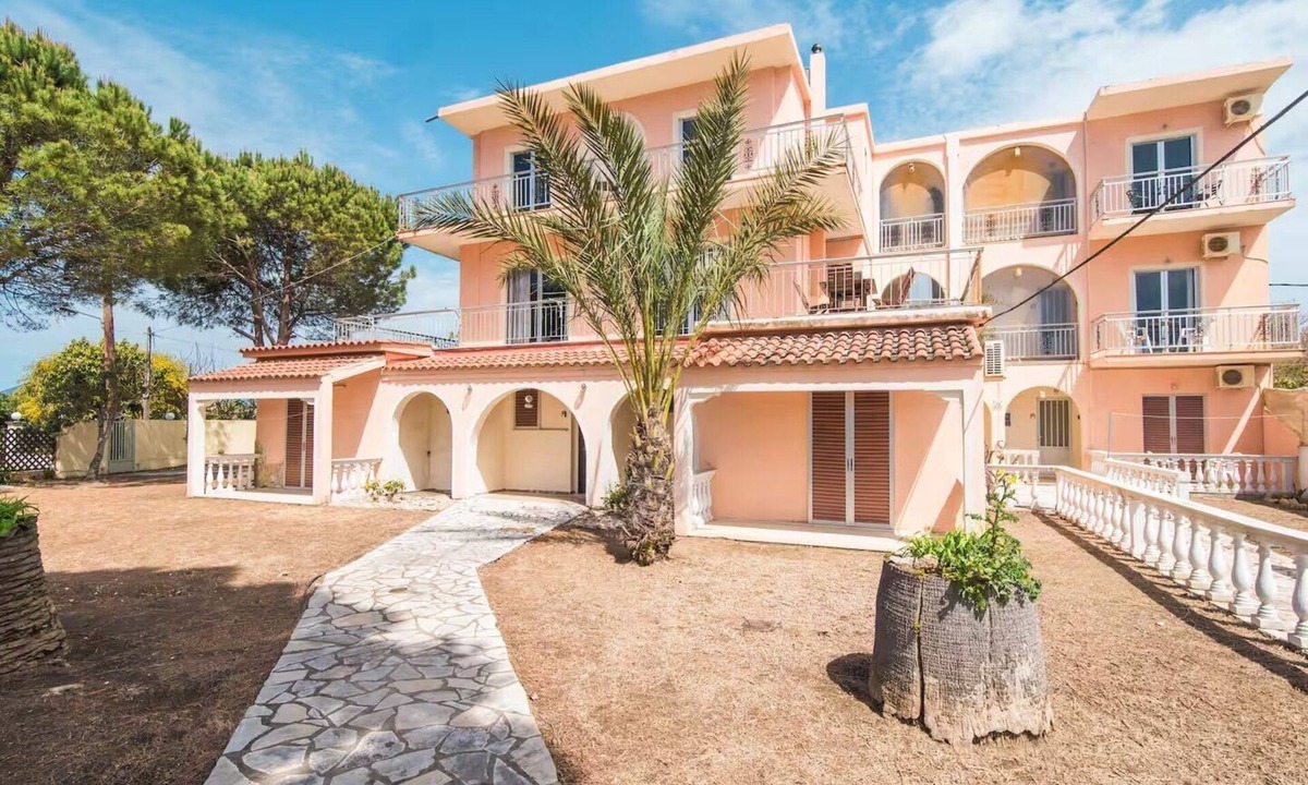 Ag. Georgios Apartment | Southgate 6 by MPS