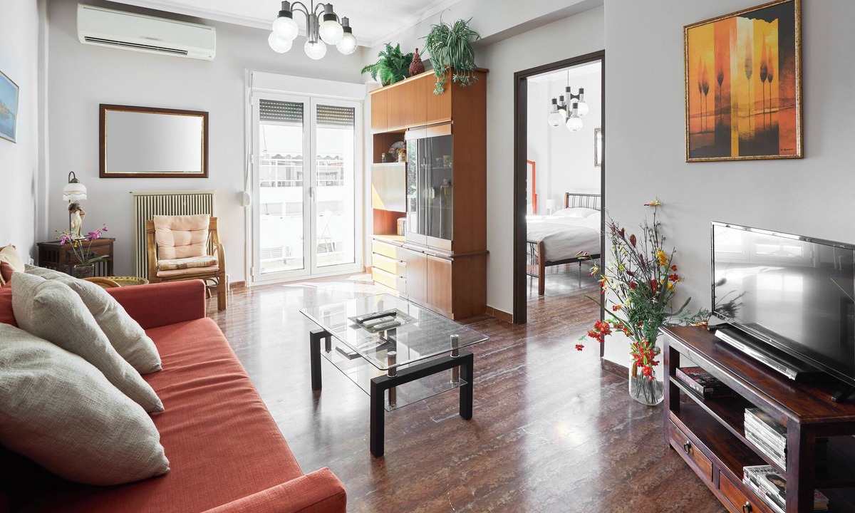Nea Chora Apartment | Spacious 4-bedroom apartment in wonderful Chania City Center with AC and Boiler