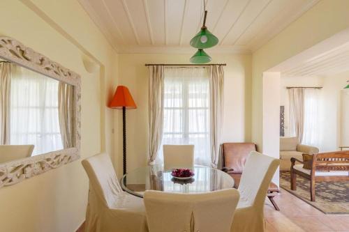 Agii Anargiri Apartment | Spetses Breeze Apartment by Bee Home