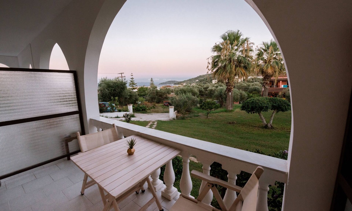 Messonghi House | Stefanos Resort