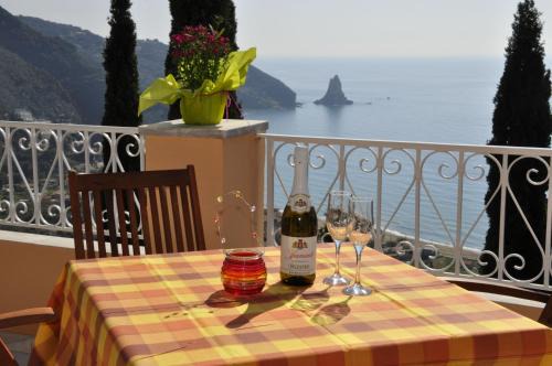 Agios Gordios Apartment | Stella's Apartments