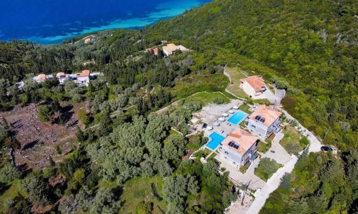 Kavallos Apartment | Studio Apartment '4' with Sea View, Wi-Fi and Air Conditioning