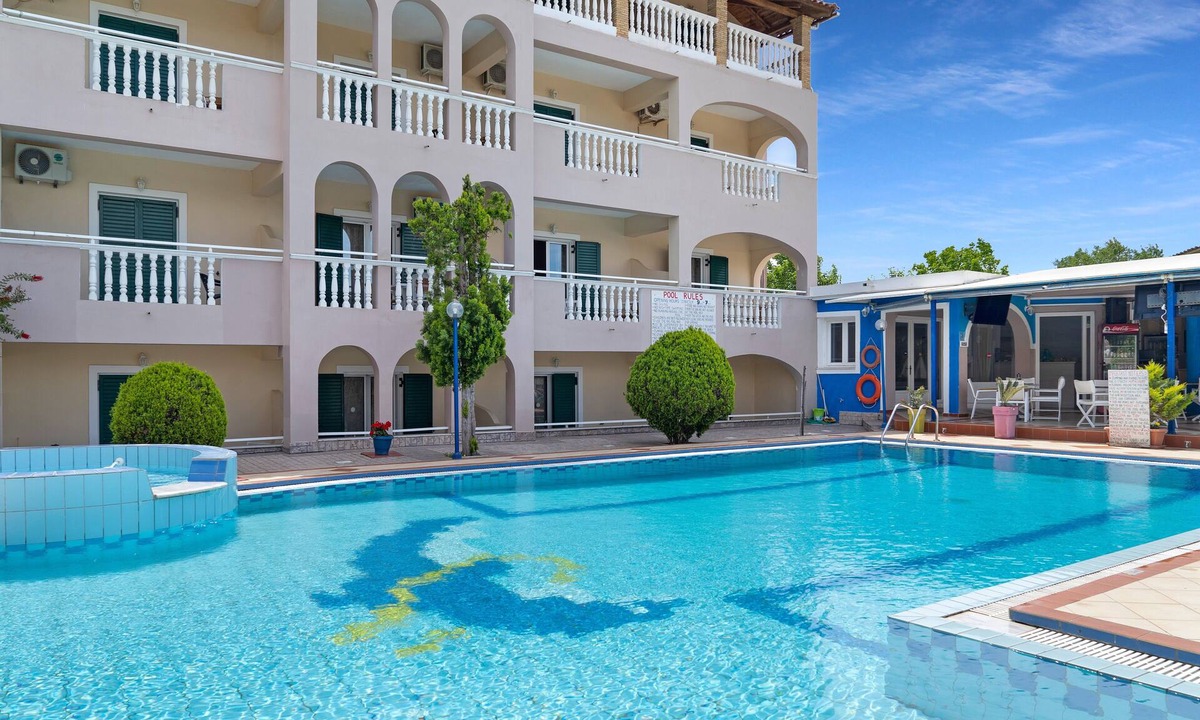 Tsilivi Apartment | Studio 'Sandy Maria Studio 205' with Shared Pool, Wi-Fi