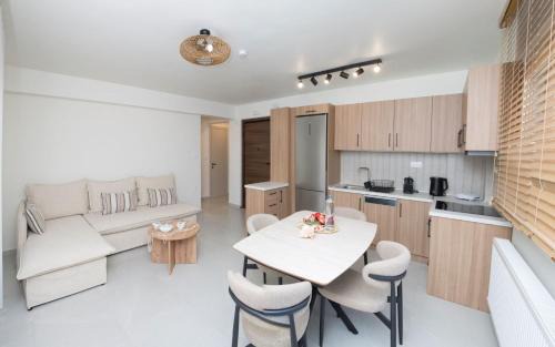 Keramoti Apartment | Sun and Sand